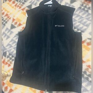 Columbia vest